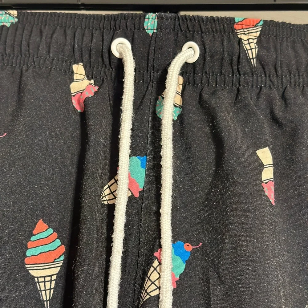 Men’s Hollister Swim shorts. Size Med - Picture 5 of 7